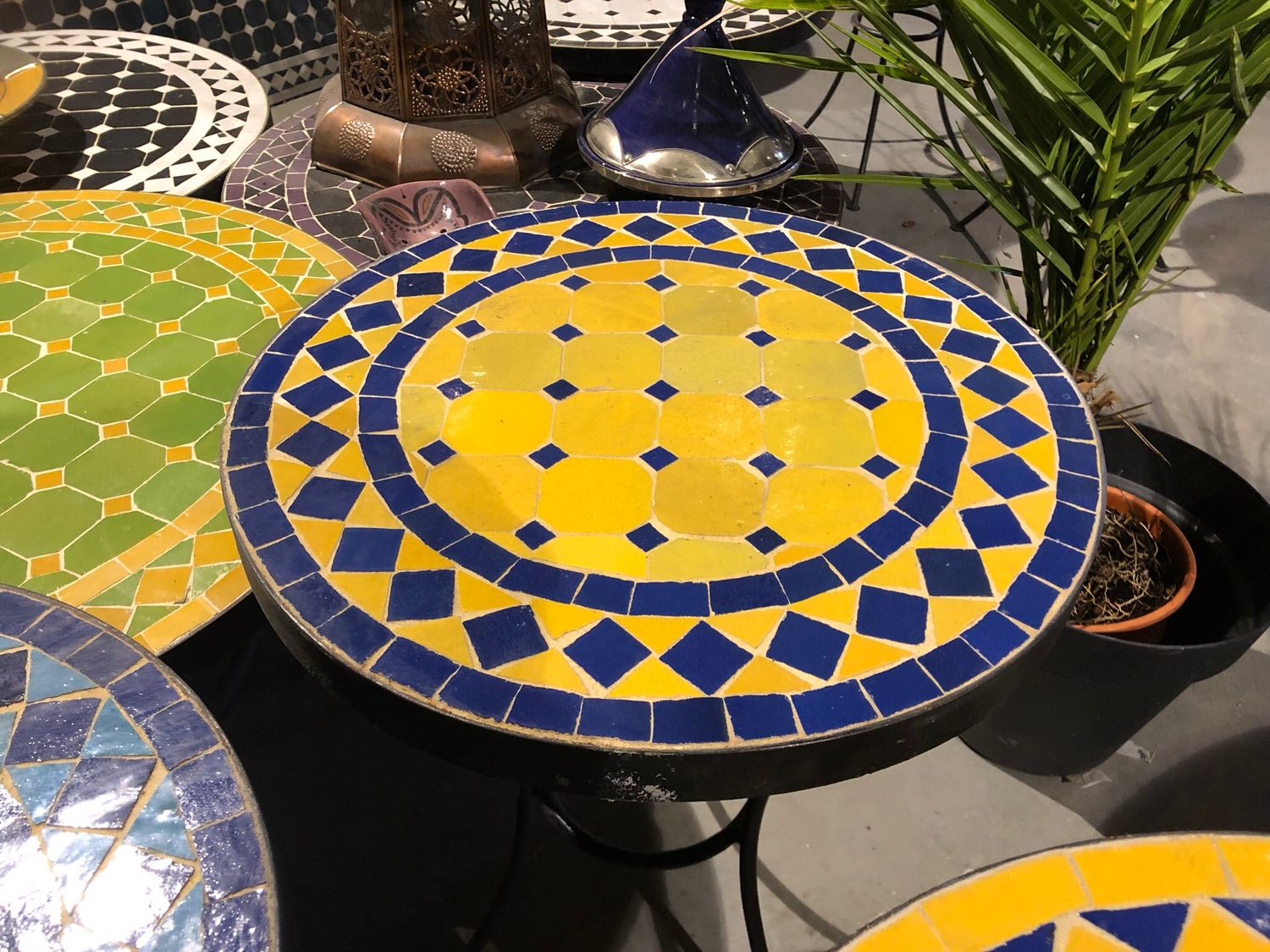 Marokkaanse Mozaiektafel (blad) 40 cm Geel-Blauw Handgemaakt — detail 2