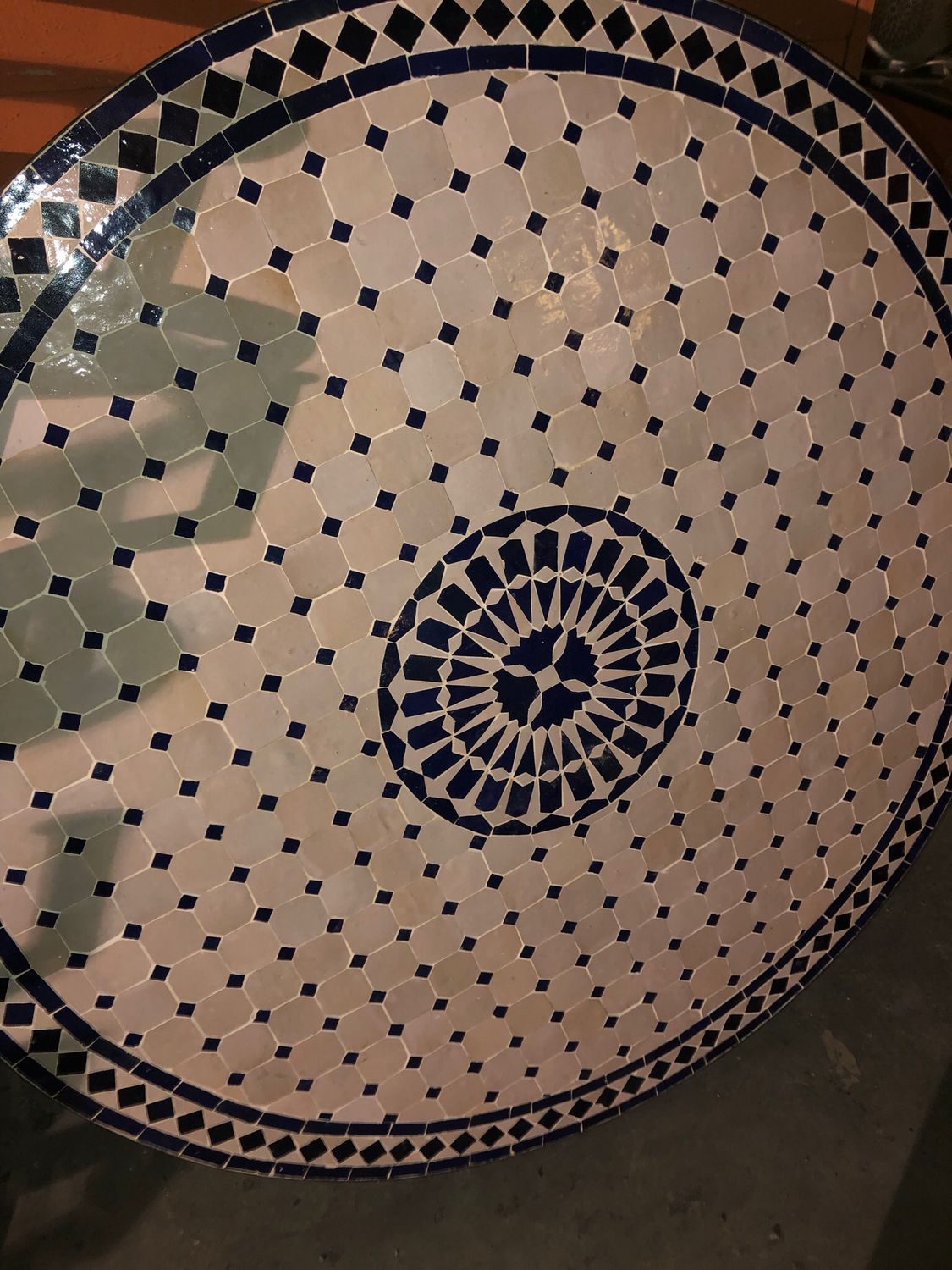 Marokkaanse Mozaiek tafel (blad) Met ROZET  120 cm  Creme-Blauw nw