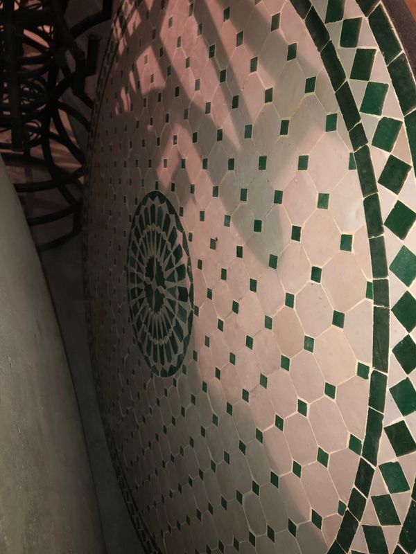 Marokkaanse Mozaiek tafel (blad) Met ROZET  120 cm  Creme-Groen nw