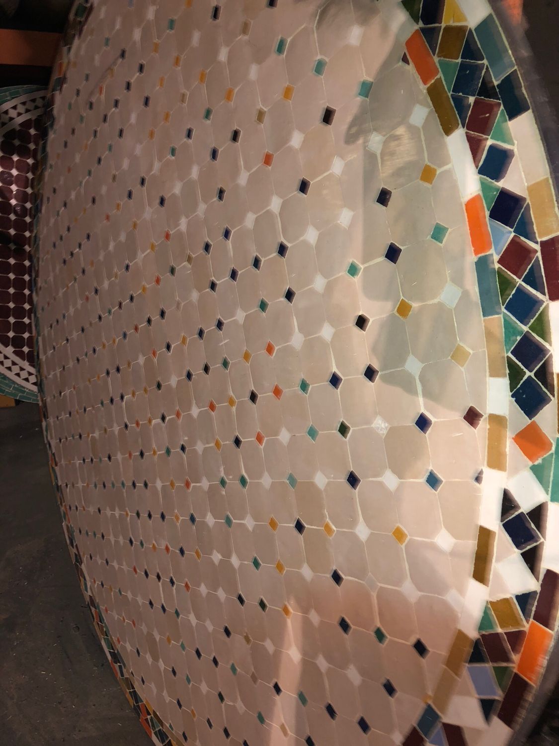 Marokkaanse Mozaiek tafel (blad) 140 cm Creme-Multicolor — detail 2