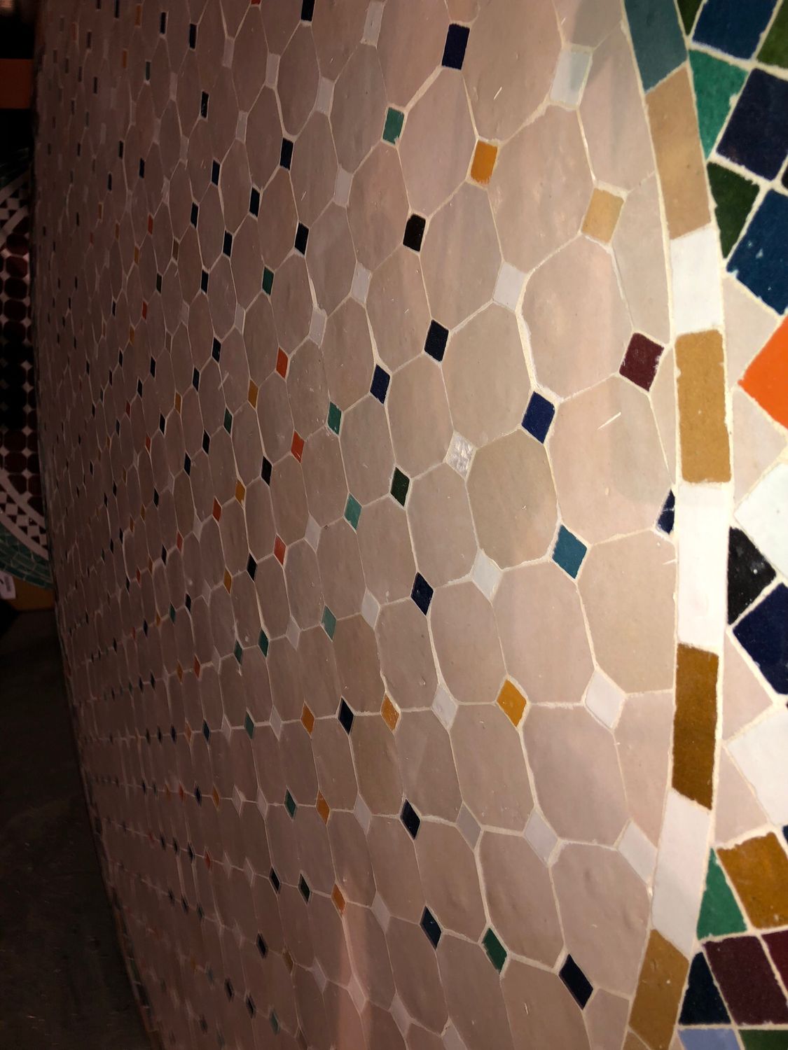 Marokkaanse Mozaiek tafel (blad) 140 cm Creme-Multicolor — detail 3