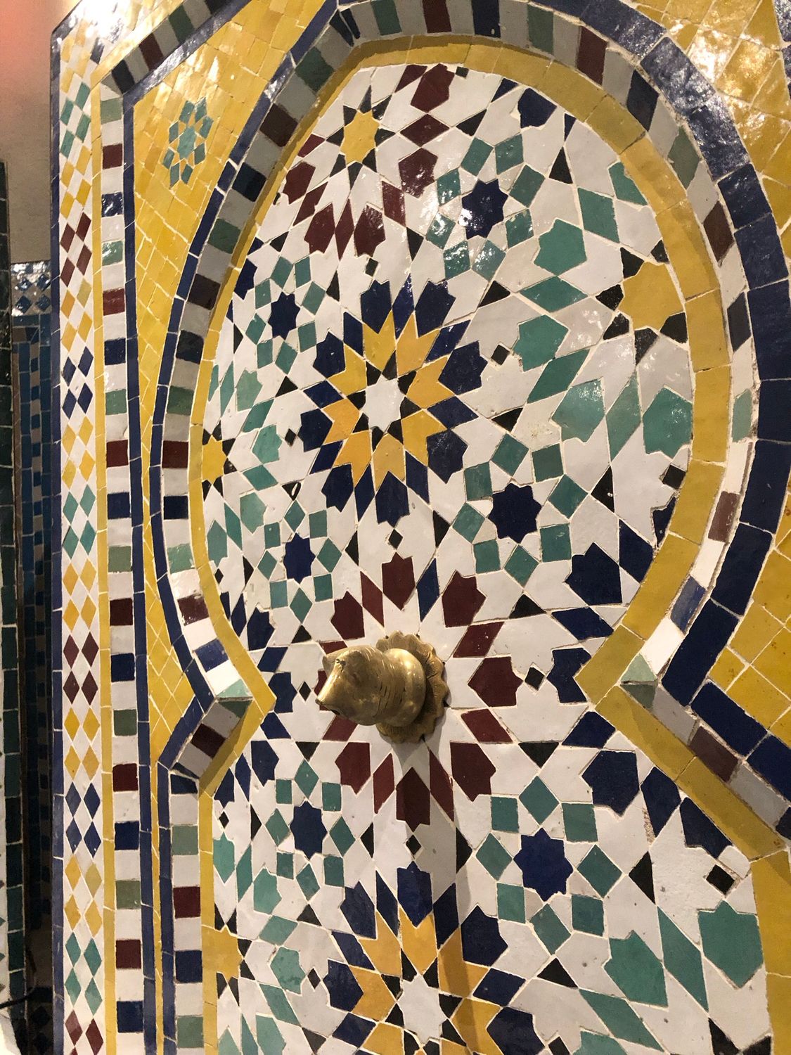 Handgemaakte Marokkaanse Mozaïek Fontein - 127x76 cm - Geel -Blauw — detail 3