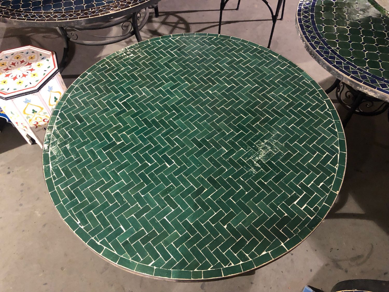 Marokkaanse Mozaiek tafel (blad) 100 cm Groen- Visgraat Handgemaakt — detail 4