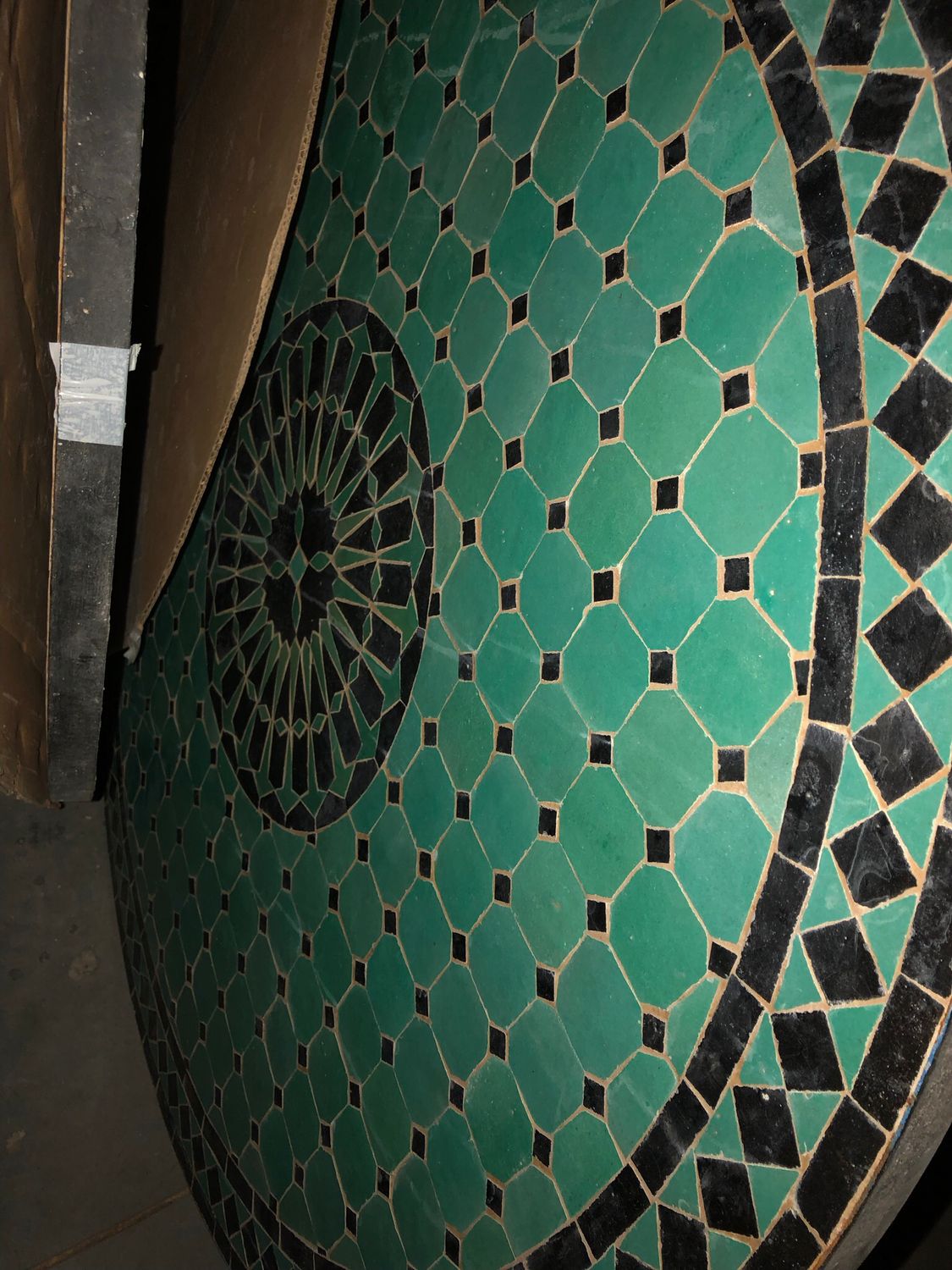 Marokkaanse Mozaiek tafel (blad) Met ROZET 100 cm Zeegroen-Zwart — detail 4