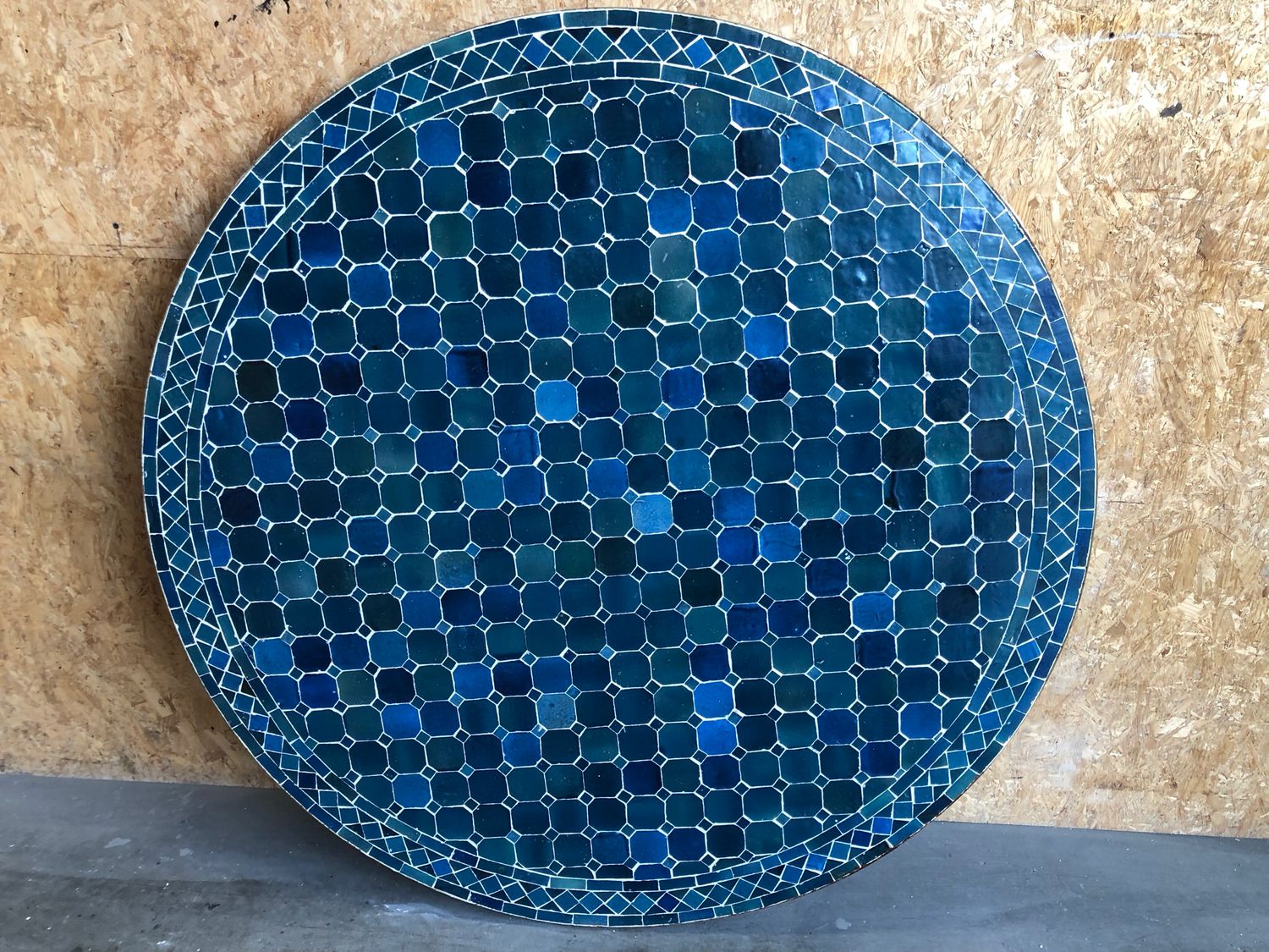 Marokkaanse Mozaiek tafel(blad) 120 cm Petrolblauw Uni Handgemaakt Marokkaanse Mozaiek tafel(blad) 120 cm Petrolblauw Uni Handgemaakt