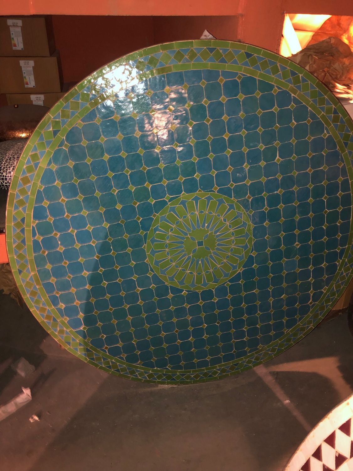 Marokkaanse Mozaiek tafel (blad) Met ROZET 120 cm Turqouise blauw-Appelgroen Marokkaanse Mozaiek tafel (blad) Met ROZET 120 cm Turqouise blauw-Appelgroen