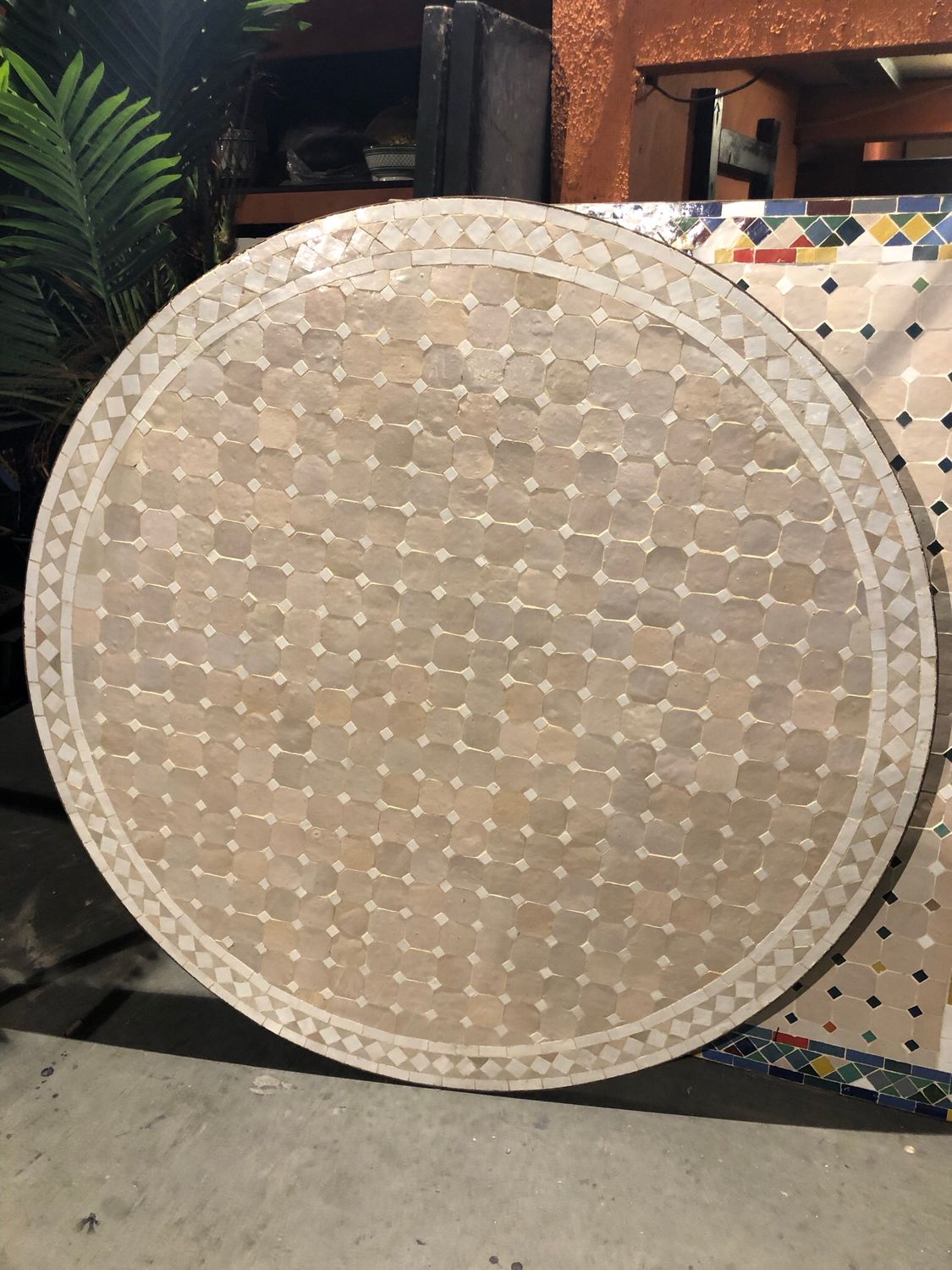 Marokkaanse Mozaiek tafel (blad) 120 cm Creme-Wit — detail 3