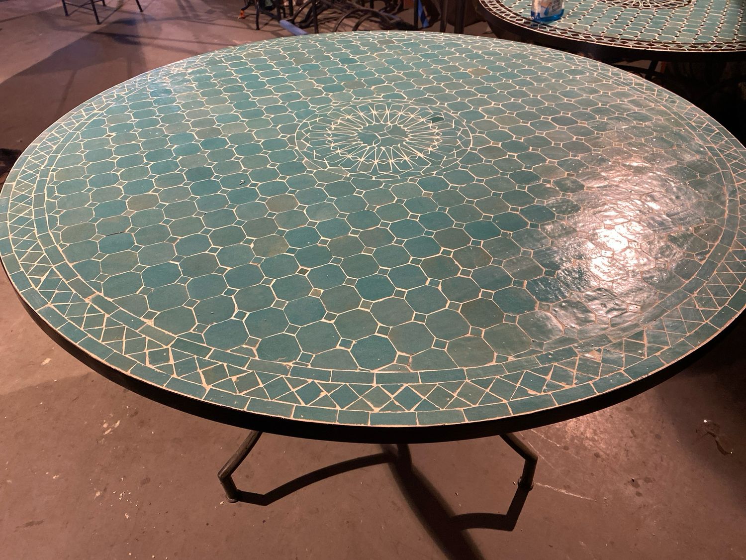 Marokkaanse Mozaiek tafel (blad) Met ROZET 140 cm Zenzari / Zeegoen Uni Marokkaanse Mozaiek tafel (blad) Met ROZET 140 cm Zenzari / Zeegoen Uni