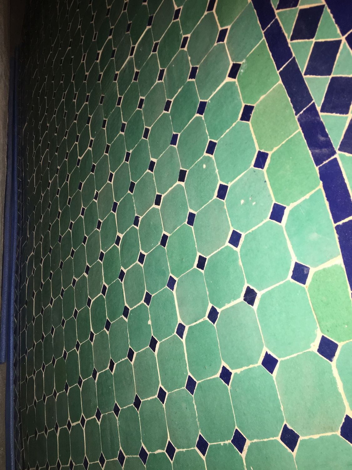 Marokkaanse Mozaiektafel 180 cm Ovaal Inclusief Beste Onderstel en Afwerking ! — detail 3