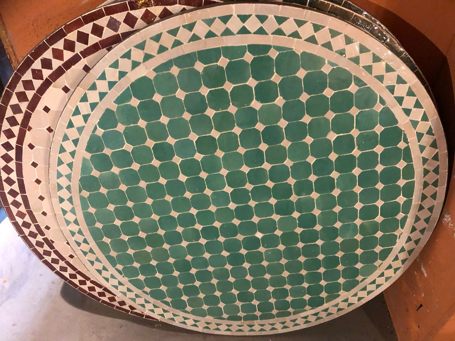 Marokkaanse Mozaiek tafel (blad) 100 cm Zeegroen-Creme Handgemaakt nw — detail 2