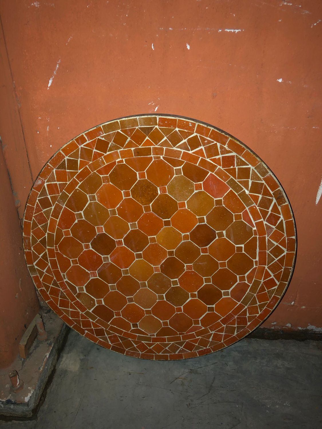 Marokkaanse Mozaiek tafel (blad) 60 cm Oranje Uni Handgemaakt — detail 2
