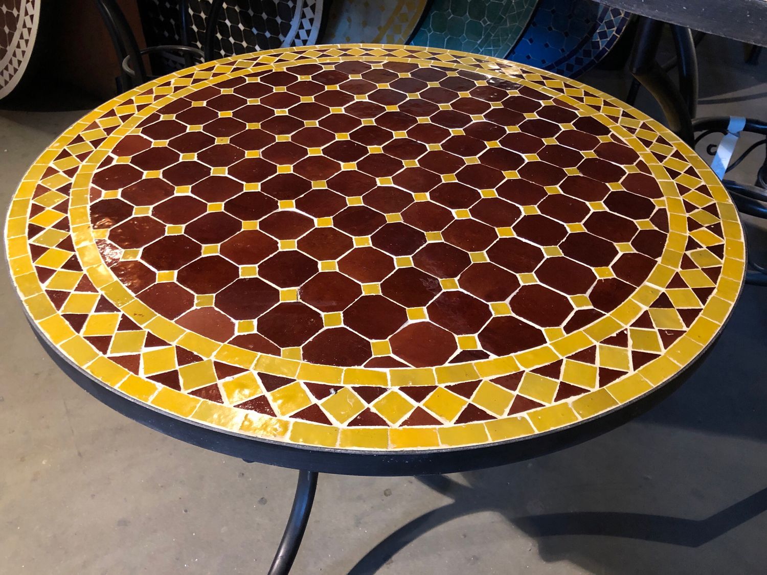 Marokkaanse Mozaiek tafel (blad) 80 cm Bordeauxrood-Geel Handgemaakt N Marokkaanse Mozaiek tafel (blad) 80 cm Bordeauxrood-Geel Handgemaakt N