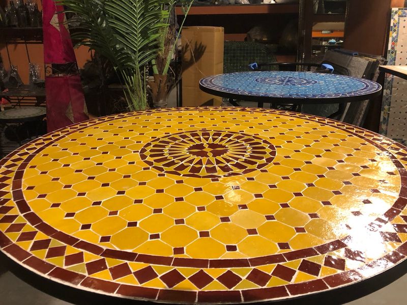 Marokkaanse Mozaiek tafel (blad) 100 cm Met Rozet Geel-Bordeauxrood Handgemaakt N 