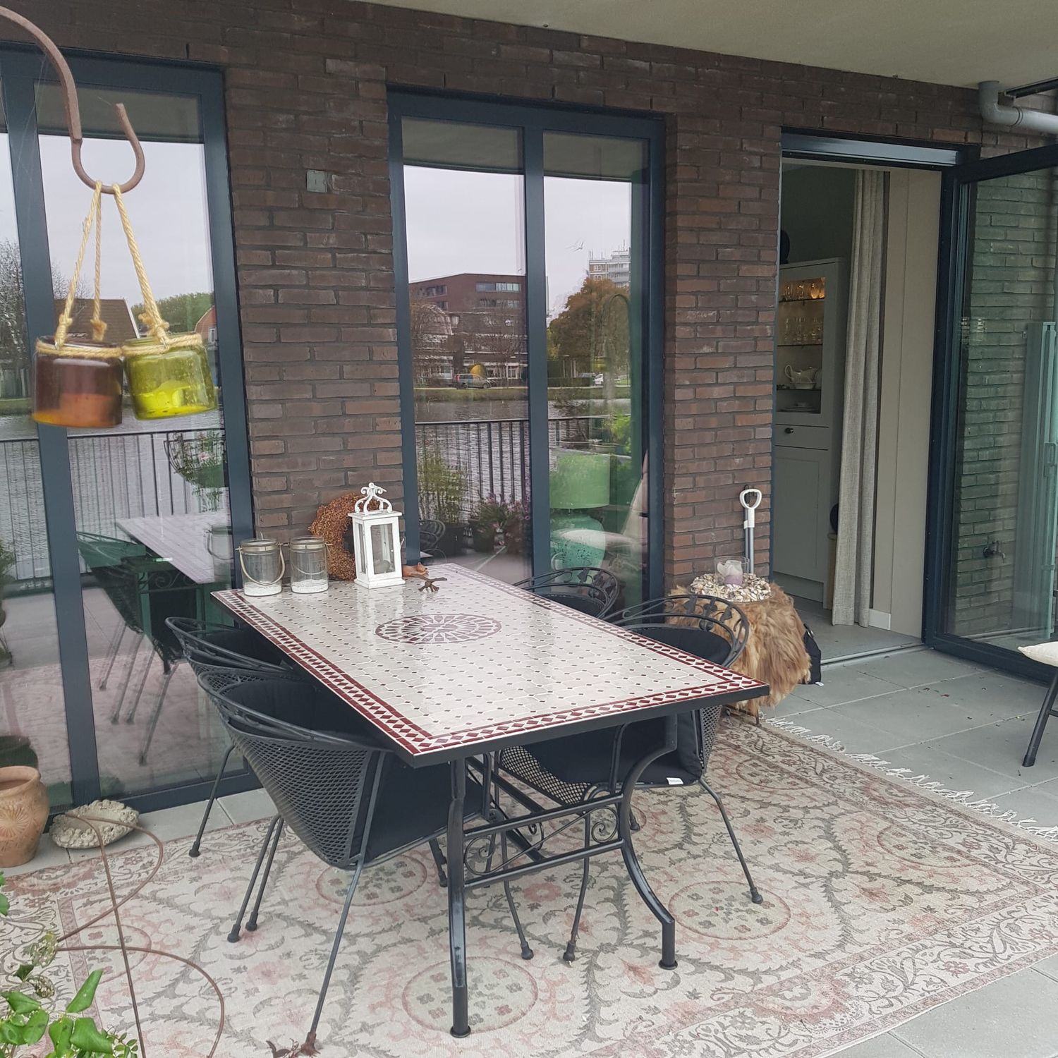 Marokkaanse Mozaiek tafel (blad) Met ROZET 200x100 cm Cement Creme - Bordeaux rood / 140 KG — detail 7