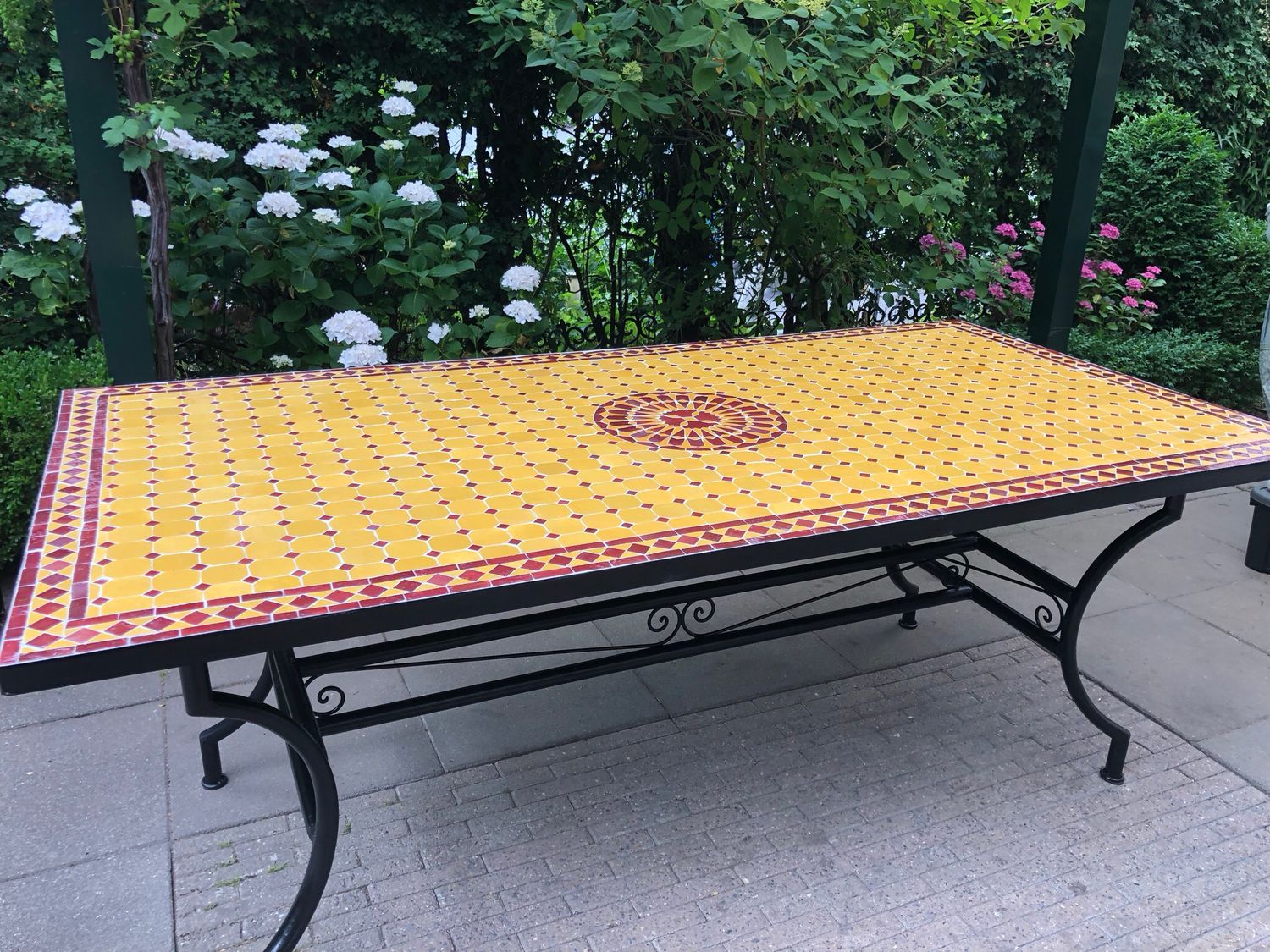 Marokkaanse Mozaiek tafel (blad) Met ROZET 200x100 cm Geel-Rood/ Lichtgewicht / 50 KG — detail 3