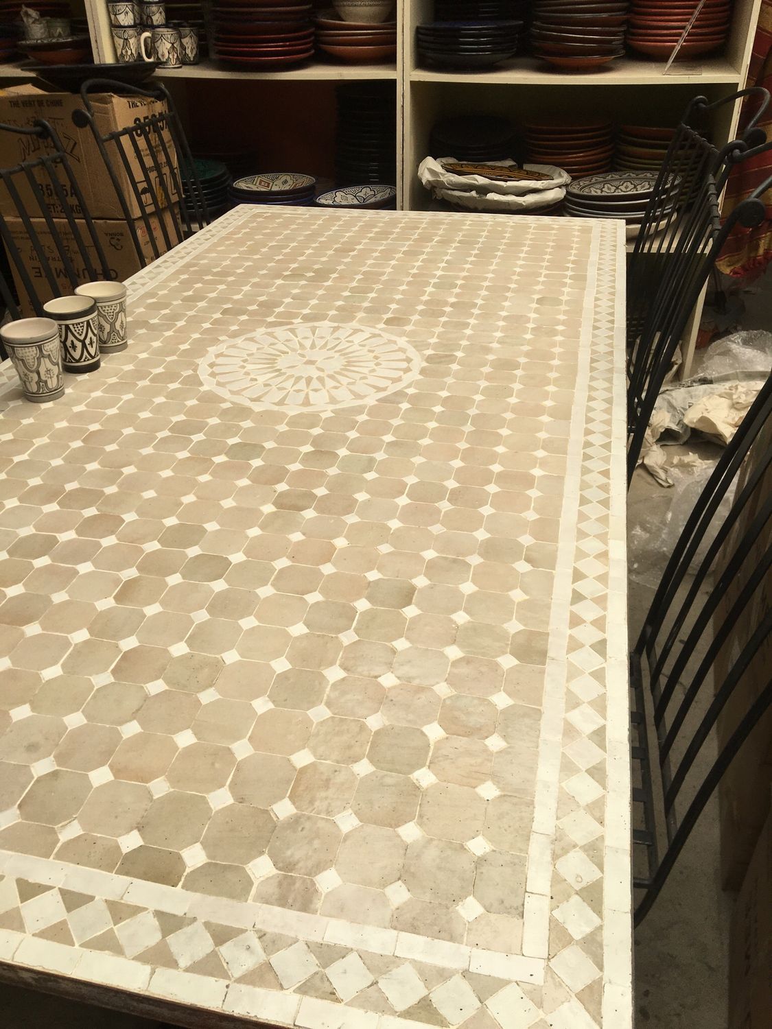 Marokkaanse Mozaiek tafel (blad) Met ROZET 200x100 cm Creme-Wit / Lichtgewicht / 50 KG Marokkaanse Mozaiek tafel (blad) Met ROZET 200x100 cm Creme-Wit / Lichtgewicht / 50 KG