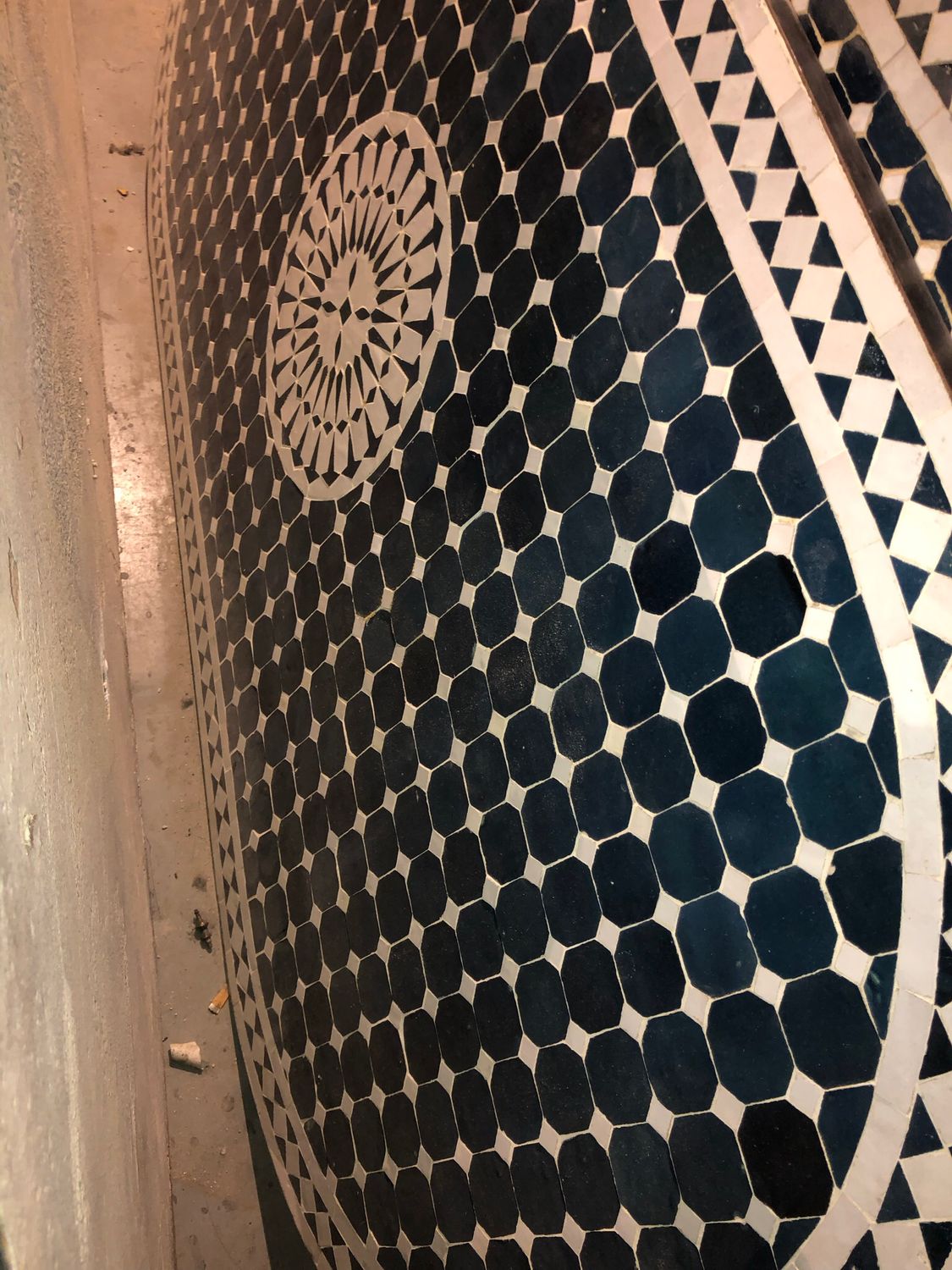 Marokkaanse Mozaiektafel 180 cm Ovaal Inclusief Beste Onderstel en Afwerking !