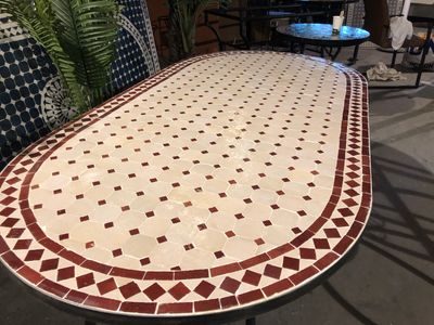 Handgemaakte Marokkaanse Mozaiek tafel (blad) - 160 x 80 cm Ovaal creme rood Handgemaakt Handgemaakte Marokkaanse Mozaiek tafel (blad) - 160 x 80 cm Ovaal creme rood Handgemaakt