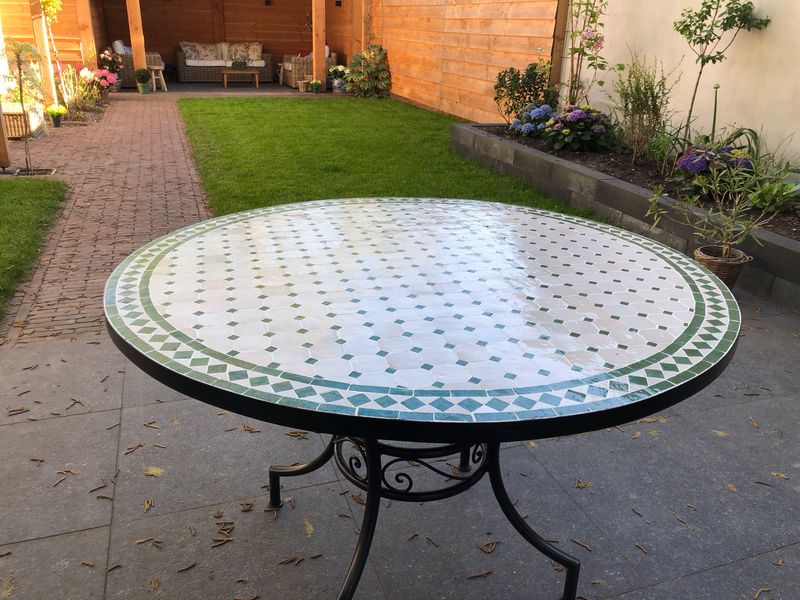 Marokkaanse Mozaiek tafel(blad) 120 cm Creme Groen Handgemaakt Marokkaanse Mozaiek tafel(blad) 120 cm Creme Groen Handgemaakt