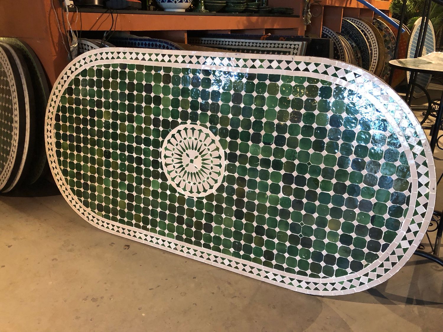 Marokkaanse Mozaiek tafel (blad) Met ROZET 200x100 cm Ovaal Tamegroute Groen-Creme / Lichtgewicht / 45 KG — detail 5