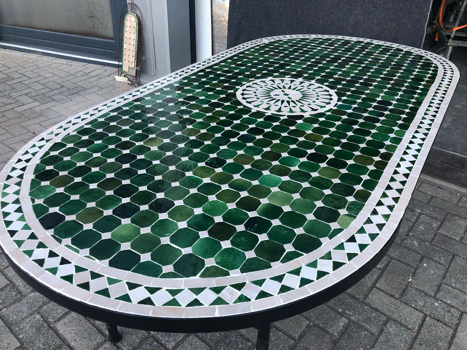 Marokkaanse Mozaiek tafel (blad) Met ROZET 200x100 cm Ovaal Tamegroute Groen-Creme / Lichtgewicht / 45 KG — detail 6