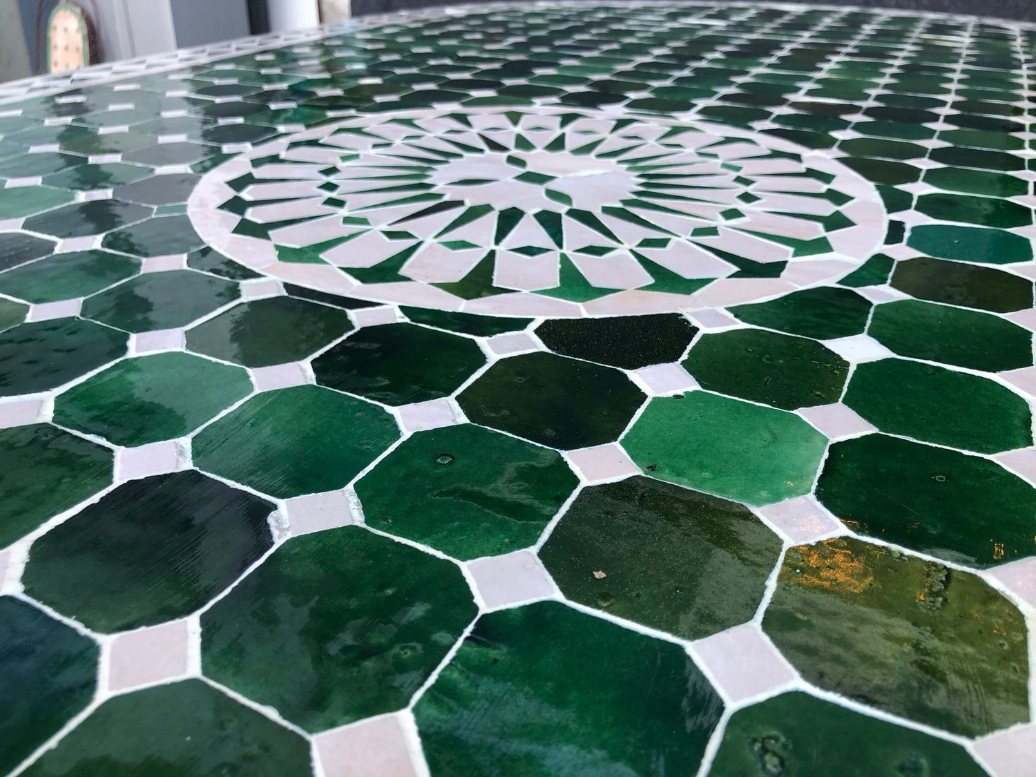 Marokkaanse Mozaiek tafel (blad) Met ROZET 200x100 cm Ovaal Tamegroute Groen-Creme / Lichtgewicht / 45 KG — detail 7