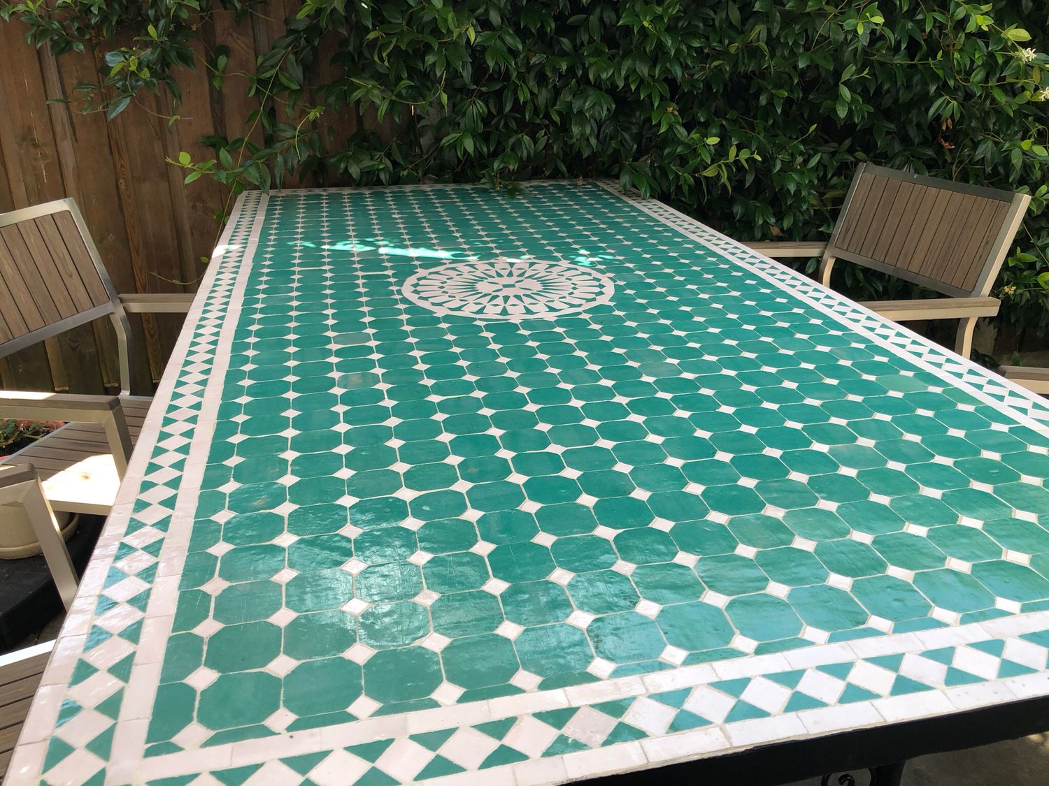 Marokkaanse Mozaiek tafel (blad) Met ROZET 200x100 cm Zeegroen Uni / Lichtgewicht / 50 KG — detail 3