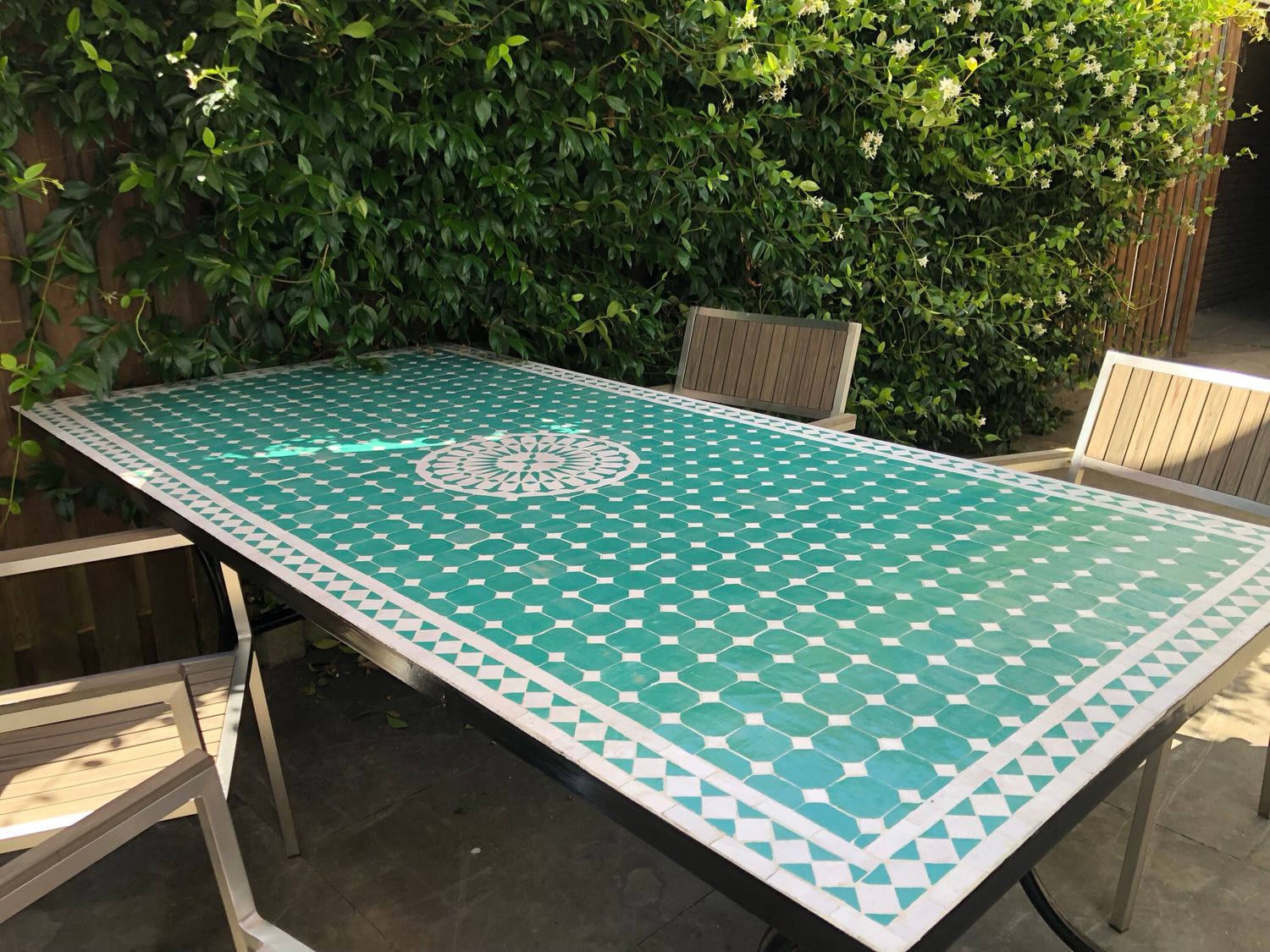 Marokkaanse Mozaiek tafel (blad) Met ROZET 200x100 cm Zeegroen Uni / Lichtgewicht / 50 KG — detail 4