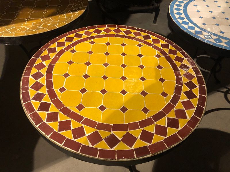 Marokkaanse Mozaiek tafel (blad) 50 cm Geel-Bordeauxrood Handgemaakt Marokkaanse Mozaiek tafel (blad) 50 cm Geel-Bordeauxrood Handgemaakt