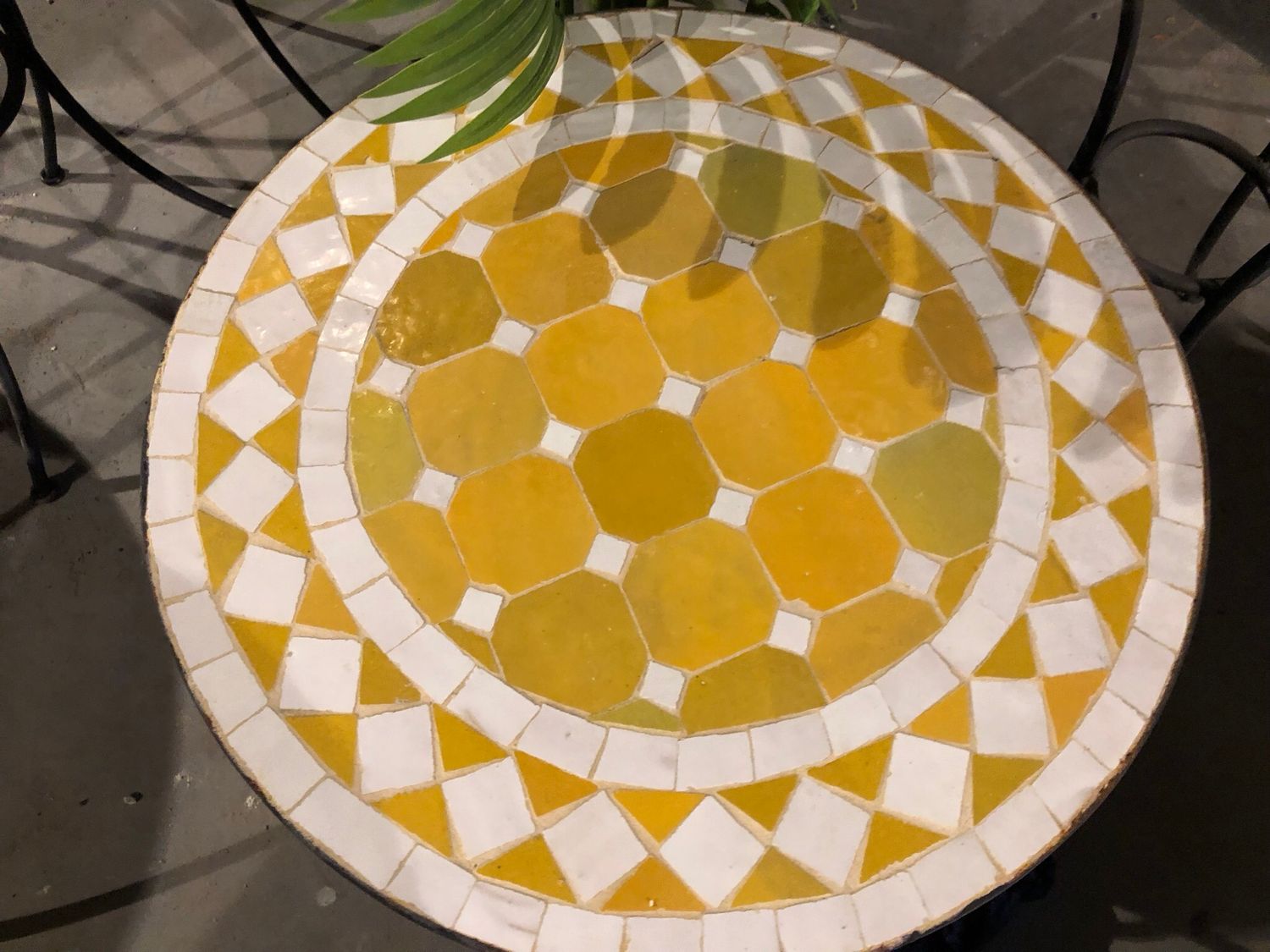 Marokkaanse Mozaiektafel (blad) 40 cm Geel-Wit Handgemaakt Marokkaanse Mozaiektafel (blad) 40 cm Geel-Wit Handgemaakt