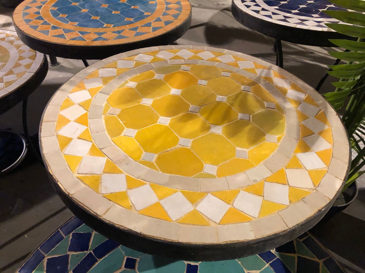 Marokkaanse Mozaiektafel (blad) 40 cm Geel-Creme Handgemaakt Marokkaanse Mozaiektafel (blad) 40 cm Geel-Creme Handgemaakt
