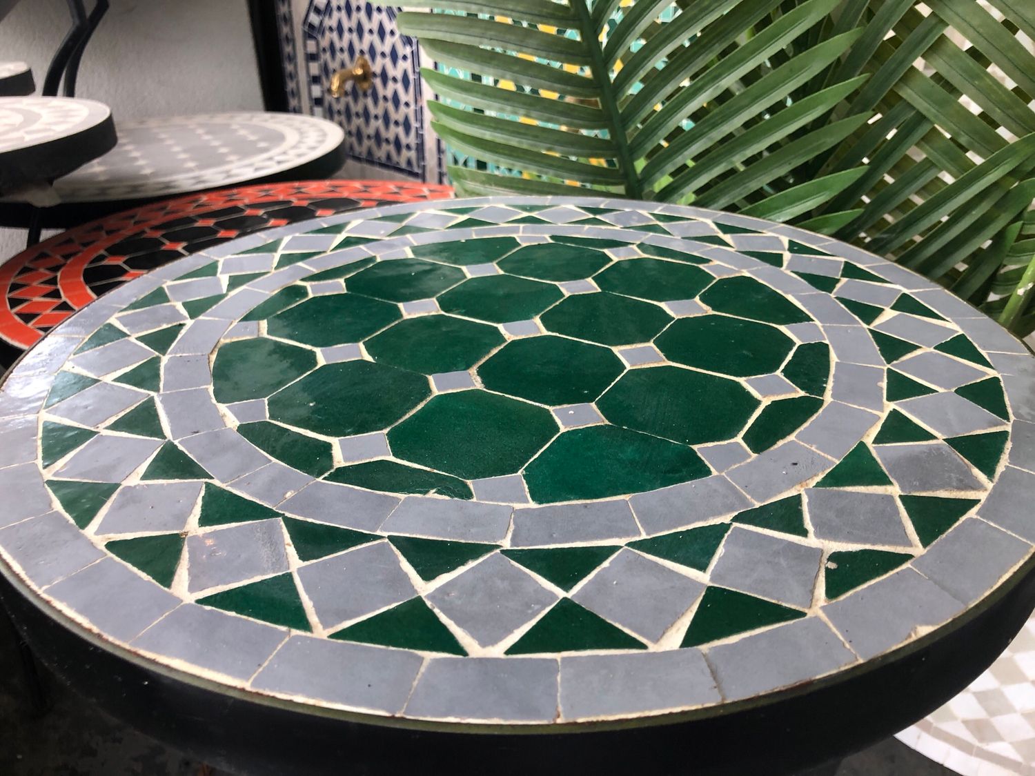 Marokkaanse Mozaiektafel (blad) 40 cm Groen-Grijs Handgemaakt Marokkaanse Mozaiektafel (blad) 40 cm Groen-Grijs Handgemaakt