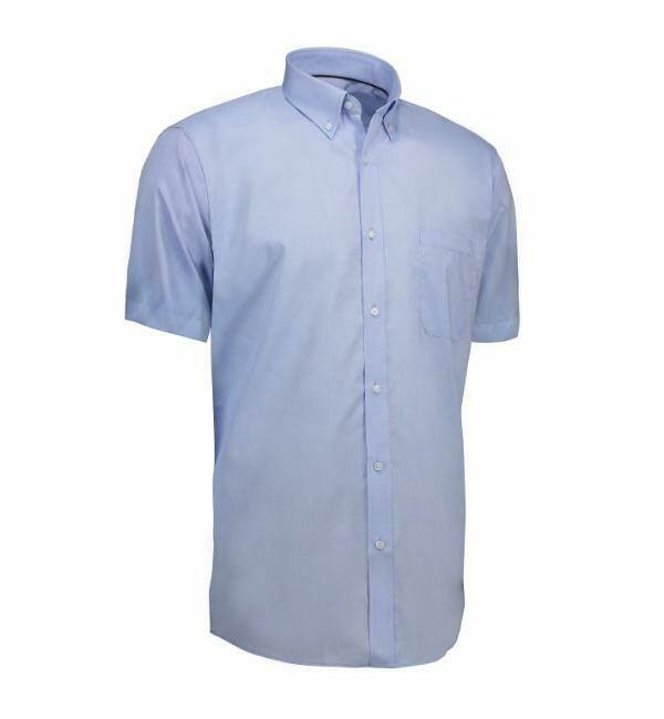 Light Blue Oxford - Short Sleeve - Modern Fit Shirt