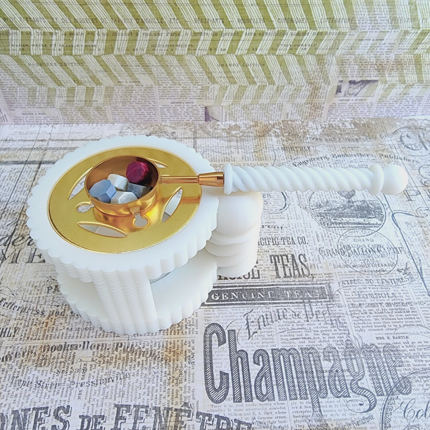 Classic Column Furnace and Spoon Set