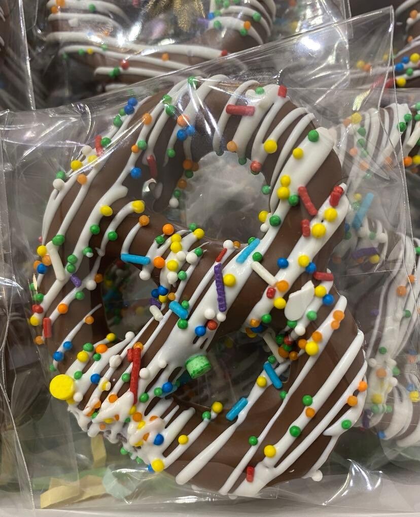 Chocolate-Covered Pretzels -  1 Dozen