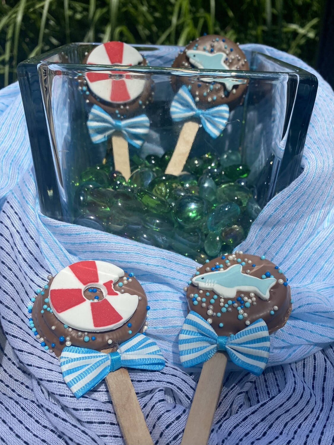 Chocolate-Covered Oreo Pops - Box of 6