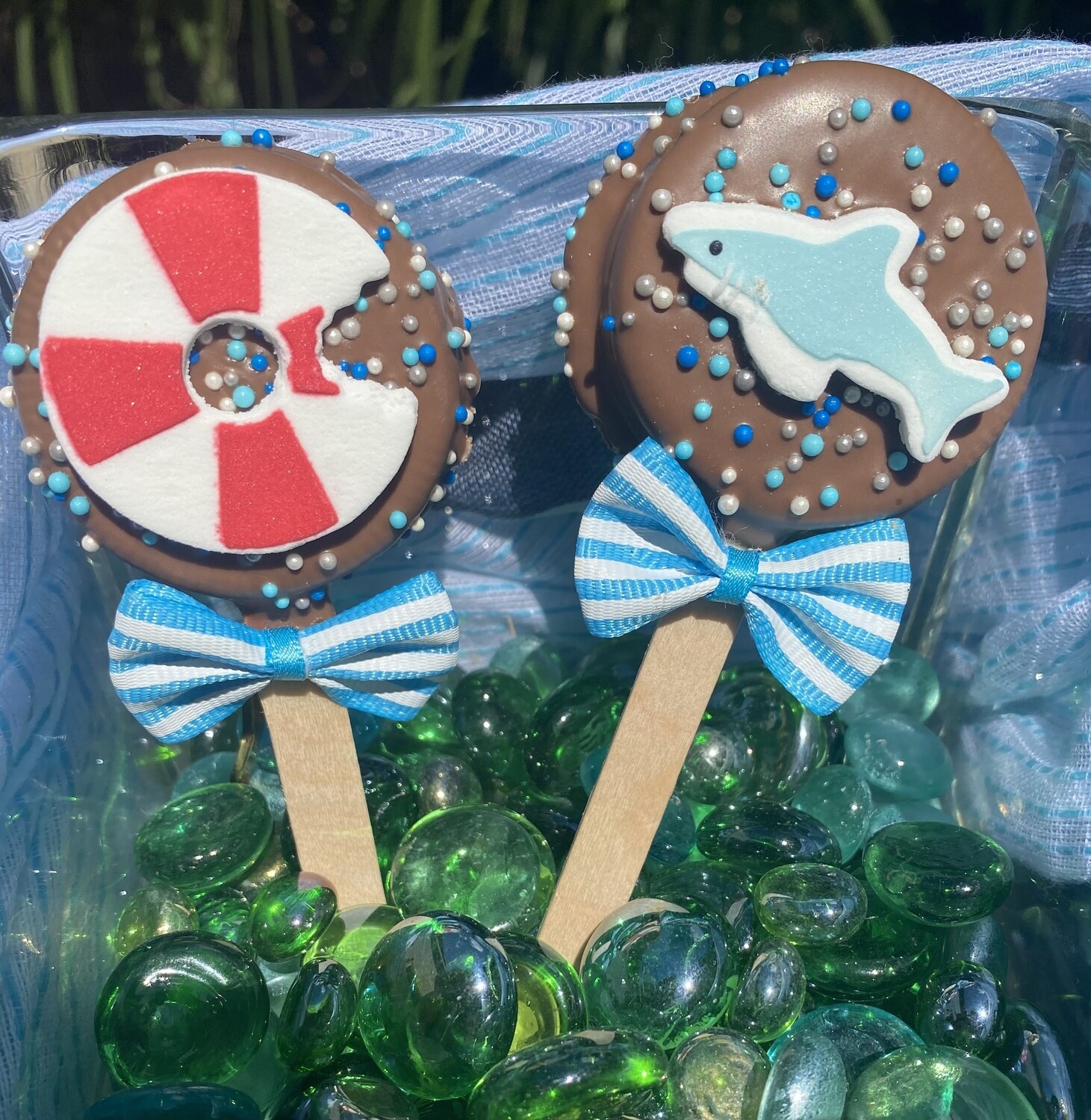 Chocolate-Covered Oreo Pops - Box of 6