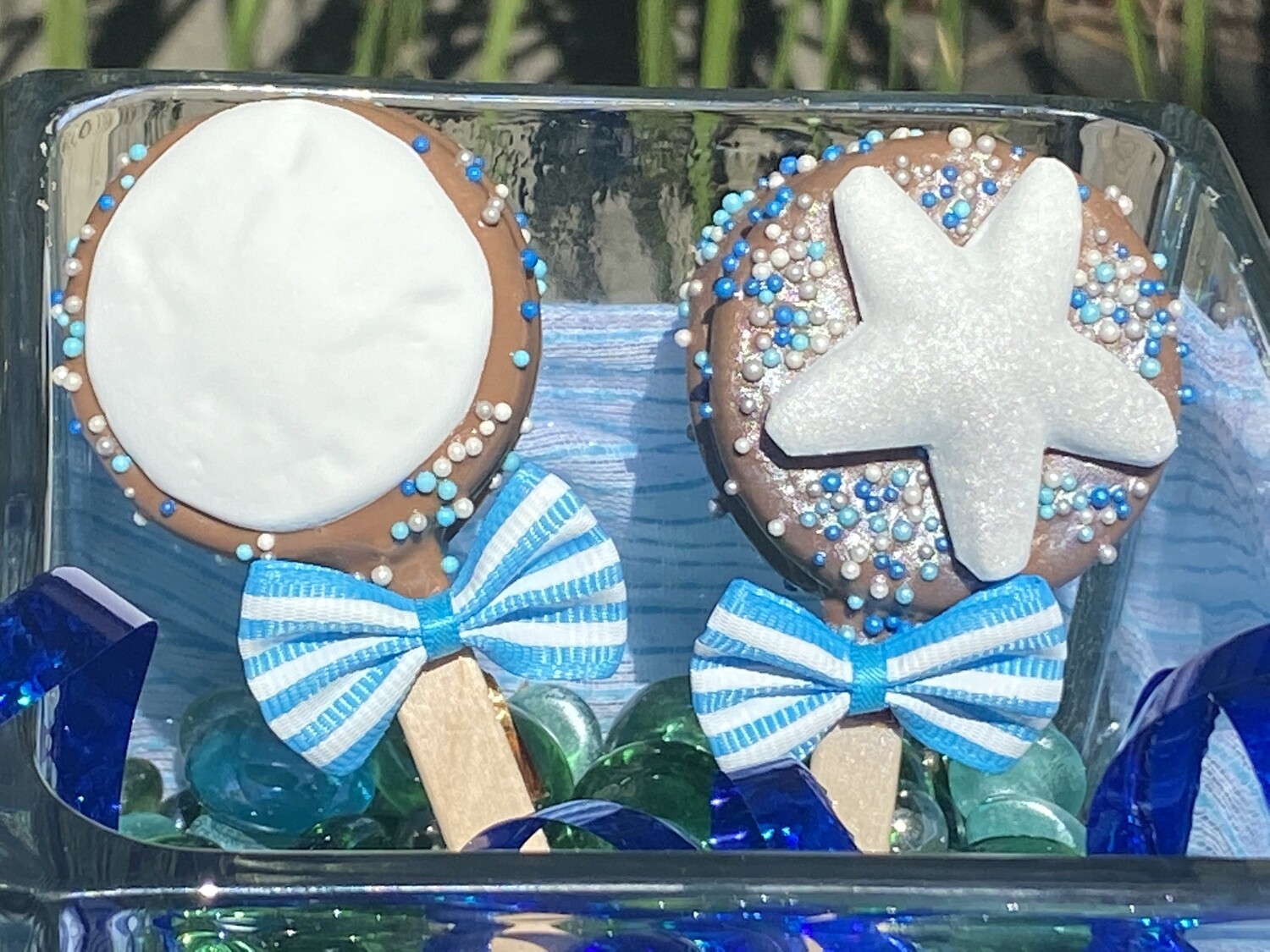 Chocolate-Covered Oreo Pops - Box of 6