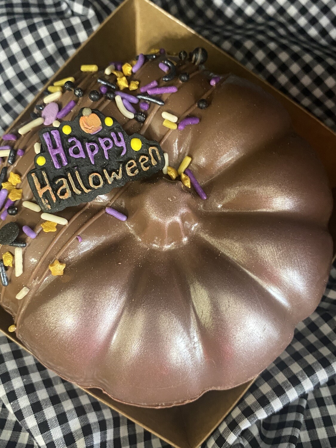 Chocolate Pumpkin to Smash With Surprise Candy Inside