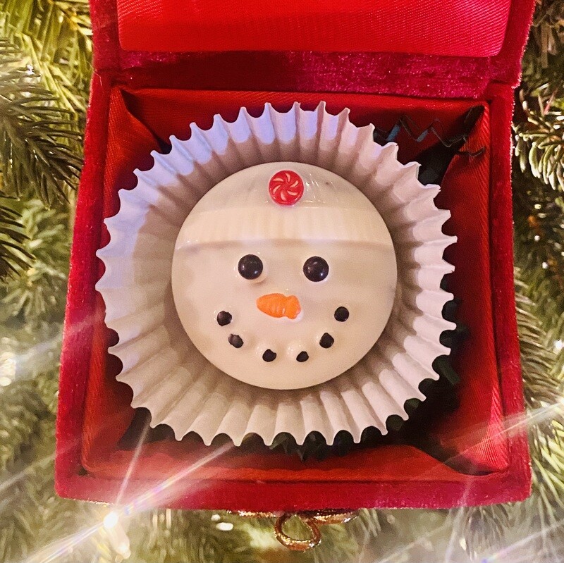 Chocolate-Covered Oreos - Box of 6 Chocolate-Covered Oreos - Box of 6