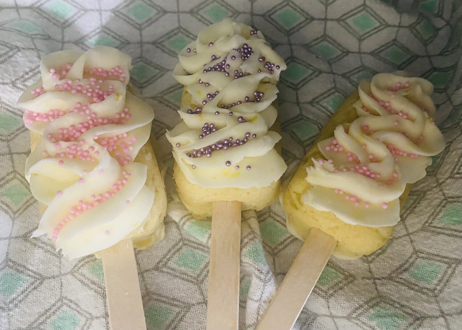 Mini Lemon Sugar Cookie Pops - 1 dozen