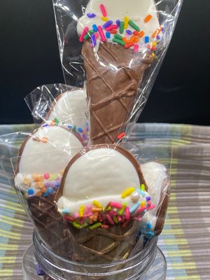 Chocolate Suckers for all Occasions  - 1 Dozen