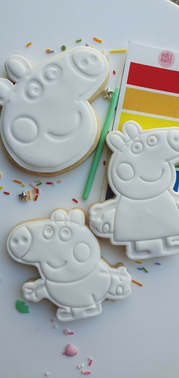 Peppa Pig - Colour Your Own