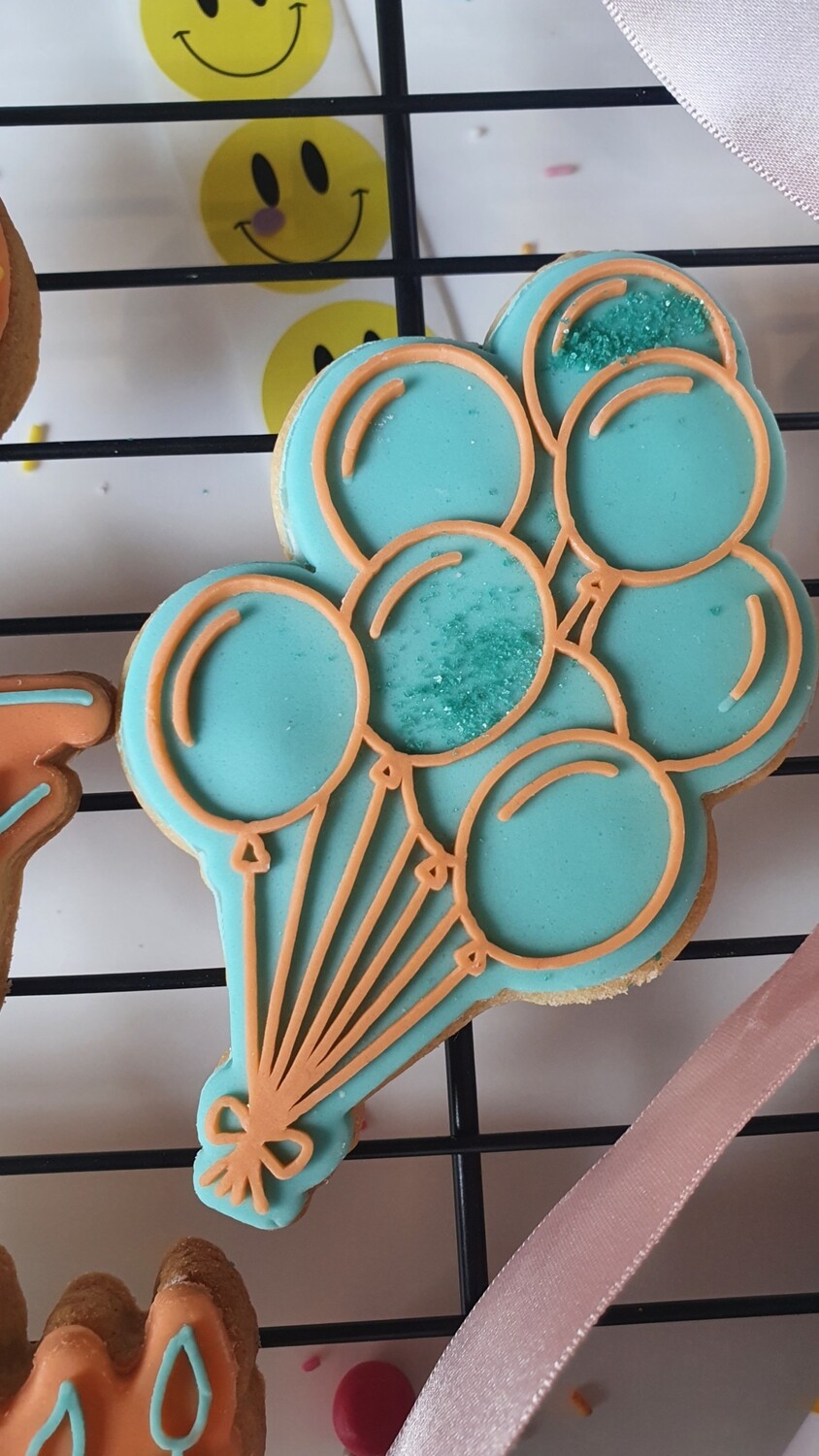 Let's Party Biscuit Set