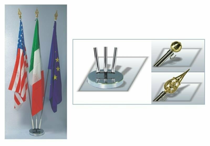 KIT DA INTERNO A 3 POSTI: BASE, BANDIERE 100X150, ASTE E LANCE