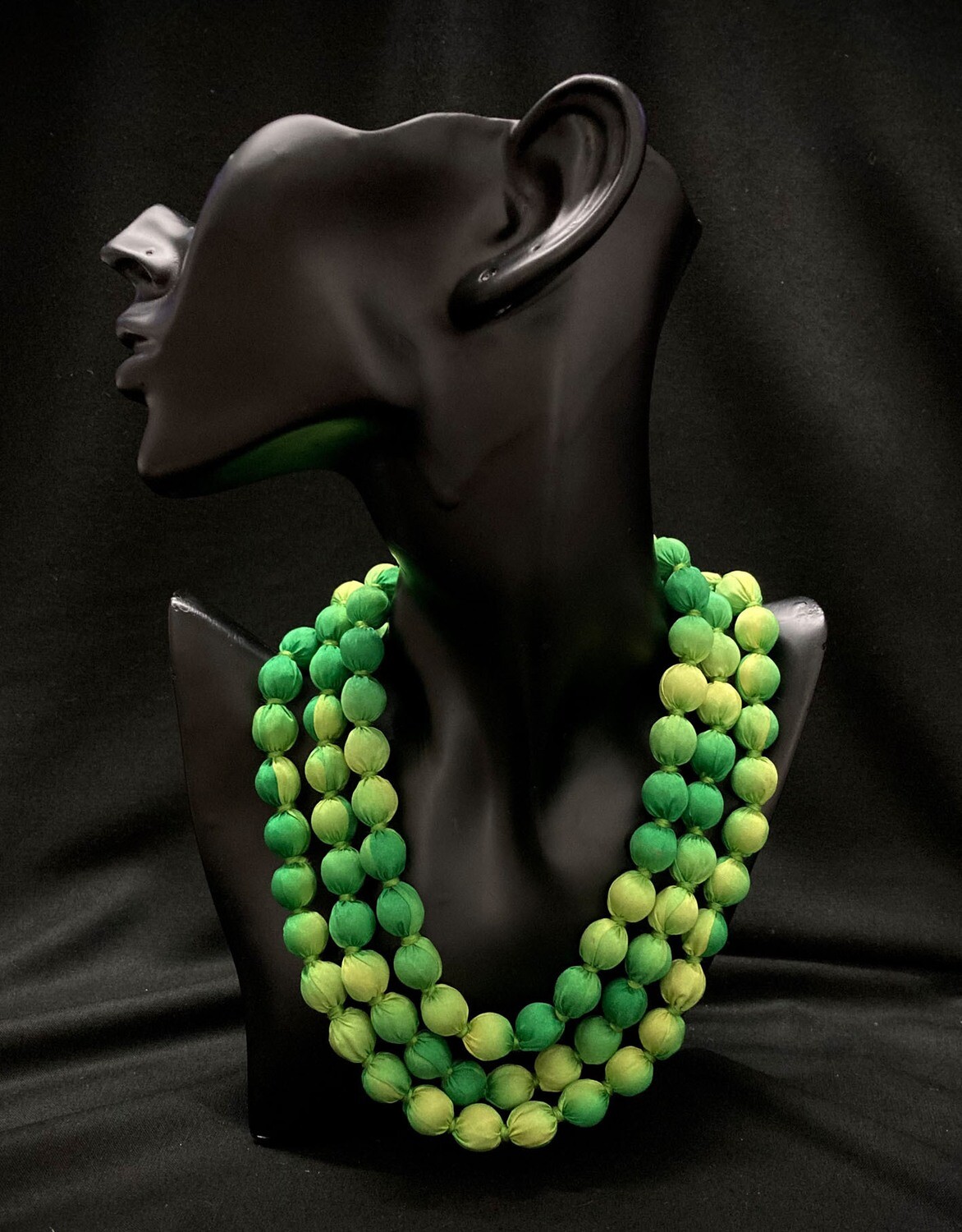 TRIPLE LINE BEADS H.P