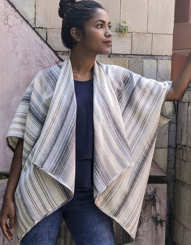 SHORT PONCHO (LC)