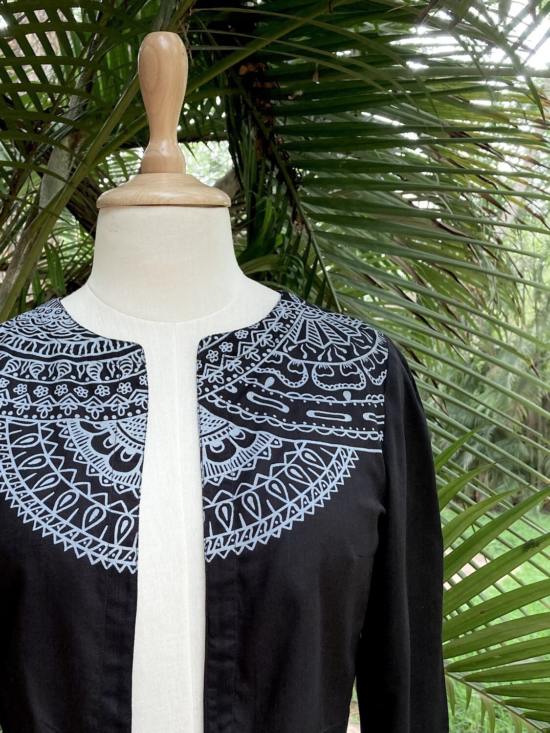 MANDALA SHORT JACKET