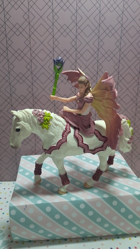 Schleich Bayala, Elfe mit Pferd (225)