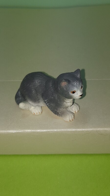 Schleich Farm World Katze grau getigert von 2004 (347a)